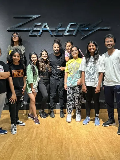 The full group from our super hit Urban Hip-Hop workshop with guest instructors Sam and Sheethal.