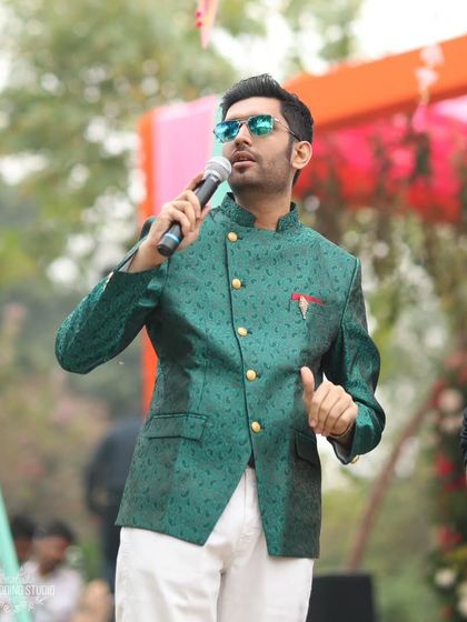 Hosting a vibrant Mehendi event at the stunning Tijara Fort Palace. The beautiful decor was the perfect backdrop for an energetic afternoon.