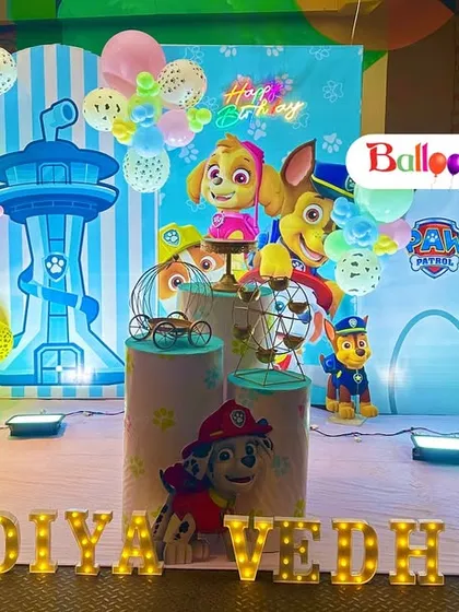 A duplicate of image 118, showing the full Paw Patrol party stage.