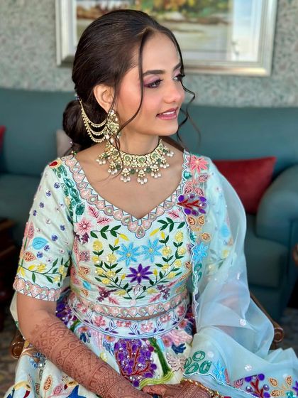 Haldi & Mehendi Radiance photo 16