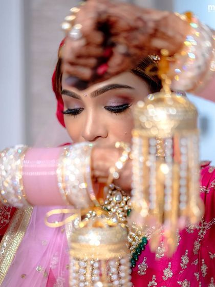 Timeless Wedding Day Looks photo 28