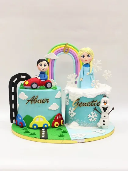 A unique cake for twins, combining a "Cars" theme for the boy and a "Frozen" theme for the girl, connected by a beautiful rainbow.