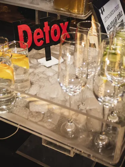 A simple yet essential part of our bar service. We set up a detox water station with fresh lemon and cucumber to provide a refreshing, non alcoholic option for guests.