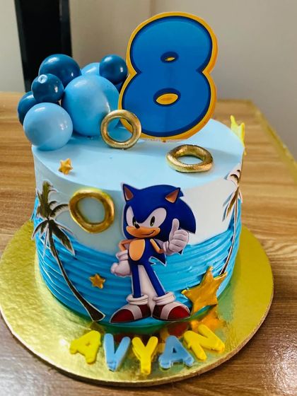 A cool Sonic the Hedgehog themed cake, perfect for a fan's 8th birthday party.