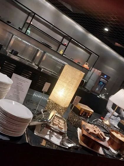 Interactive Catering: Live Stations & Grazing Tables photo 19