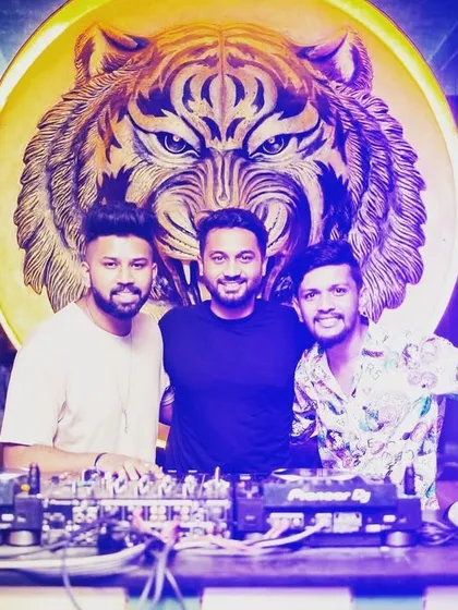 Posing with fellow artists behind the decks at Badmaash. It's always great to collaborate and share the energy with other talented people in the industry.