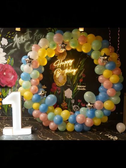 Stylish Ring & Arch Decorations photo 15