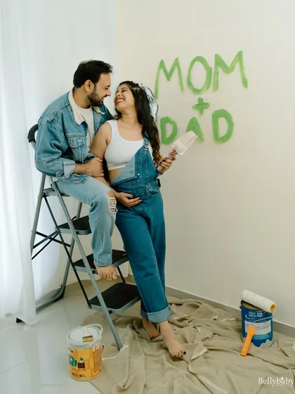 Getting ready for our greatest masterpiece! I love planning fun, creative announcement shoots like this one, where we can be playful and celebrate the joy of becoming 'Mom + Dad'.