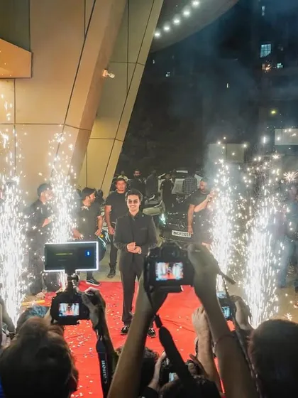 A red carpet celebrity entrance complete with cold pyro effects. We manage every detail to ensure a grand and paparazzi ready arrival for your special guests.
