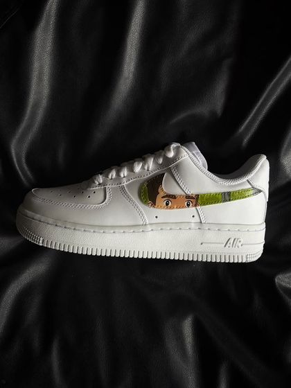 A side profile of the other shoe in the Ghibli custom pair.