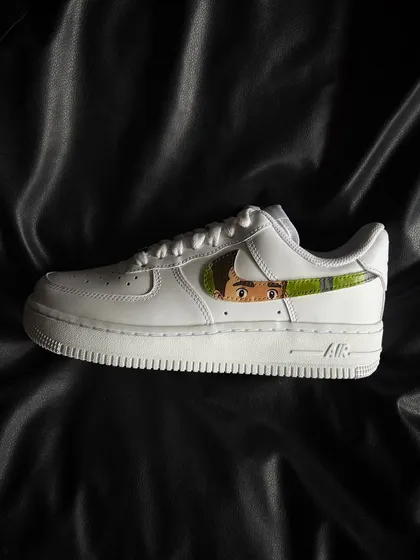 A side profile of the other shoe in the Ghibli custom pair.