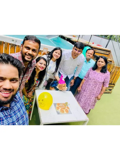 A party isn't complete without the whole family. I handle all the details so that you and your loved ones can focus on celebrating and making wonderful memories with your birthday pup.
