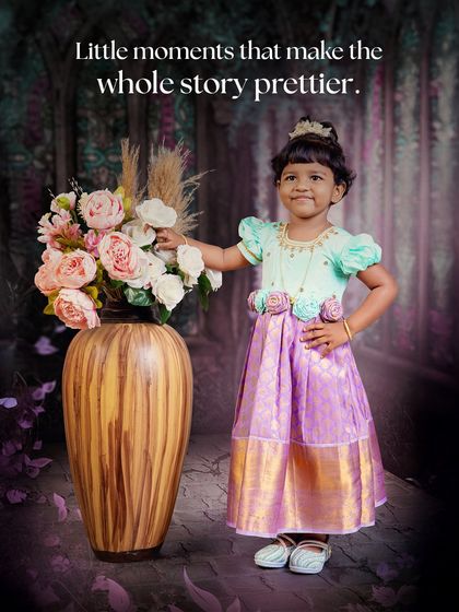 Little moments that make the whole story prettier. A solo portrait of a little princess, part of a beautiful sibling photoshoot session.