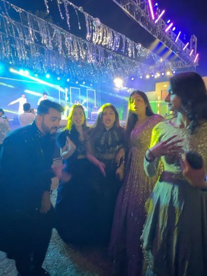 Nikhil Choradia - Wedding & Sangeet Choreography Sangeet & Event Performances photo 3