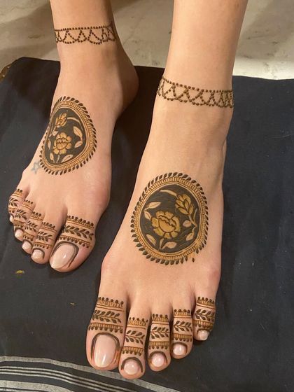 Elegant Feet Mehendi photo 22