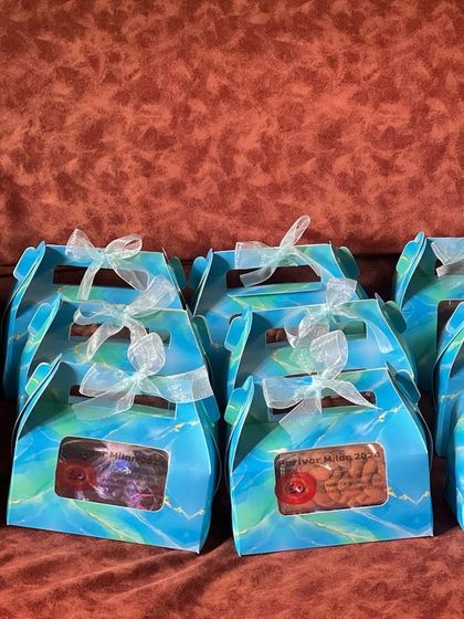 Gift Hamper - Corporate Gifting Gifts for Personal Celebrations photo 11