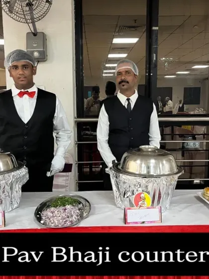 A live pav bhaji counter is always a hit at birthday parties. My team serves buttery pav with flavorful bhaji, complete with chopped onions and lemon, for a fun and interactive food experience.