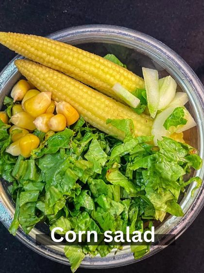 This is the Corn Salad from my diet meal tester box. It's a refreshing mix of fresh lettuce, sweet corn, and baby corn, with a customizable dressing.