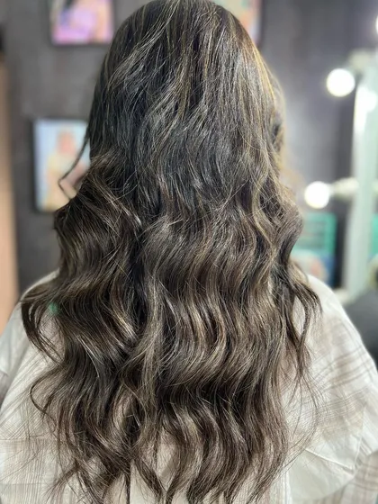 A final shot of the ash blonde highlights, looking effortlessly chic.