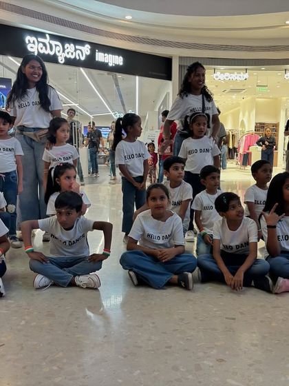 Hello Dance & Fitness Club - Kids Dance Classes Our Dancers on Stage: Performances & Flash Mobs photo 3