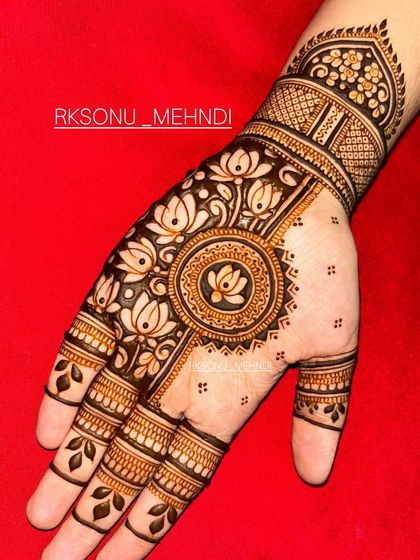 Sonu - Bridal & Wedding Mehndi Modern & Minimalist Mehndi photo 4