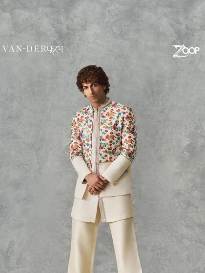 Immerse yourself in the beauty of nature with my Vanderphool Collection. This layered sherwani features a beautiful, dense floral print, weaving together tradition and the spirit of the outdoors.