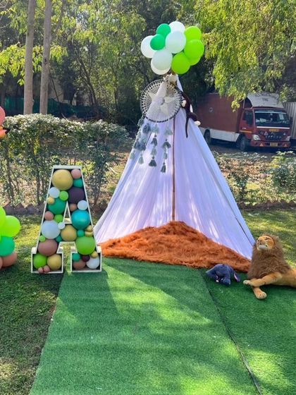 Golu Balloon Decor - Birthday Party Decoration Wild Adventures: Jungle & Safari Parties photo 17