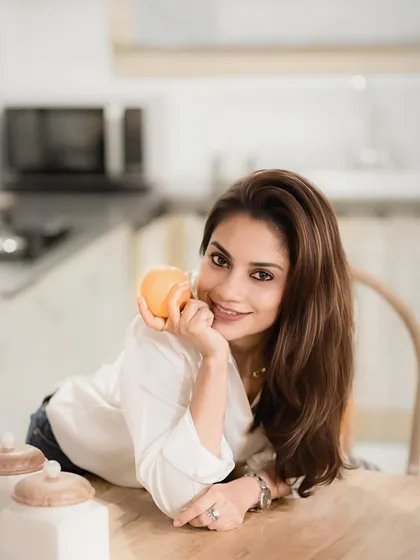A professional photo of me in my element, ready to craft unique nutrition solutions that blend science with practical wisdom.