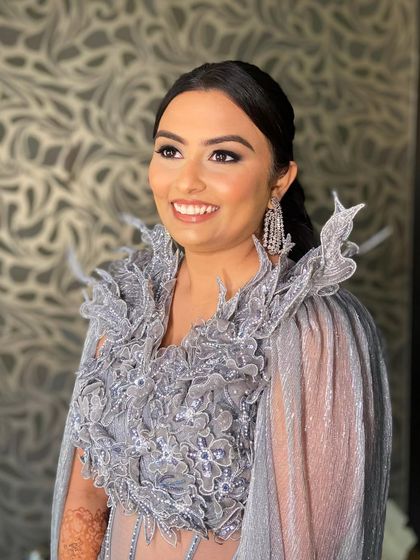 Reception & Modern Gowns photo 17