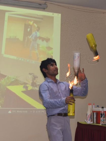 Flairology - Mobile Bar & Beverage Catering The Flair Show: More Than Just Drinks photo 13