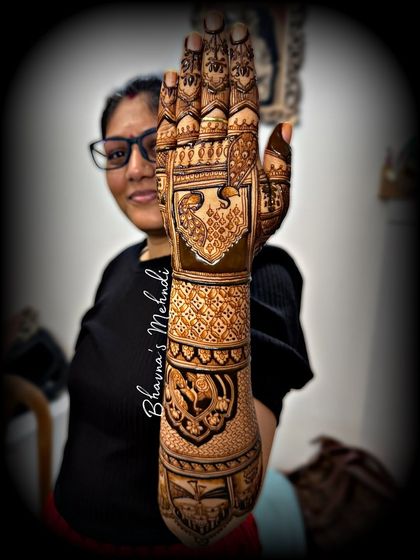 Another angle of a student's completed demo work. Notice the clean lines and balanced composition, key skills we focus on in our masterclass.