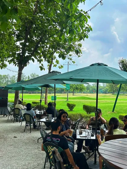It's a lifestyle. After a session on the range, unwind with a coffee and good company at our cafe, with the greens as your backdrop.