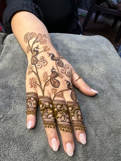 3D Henna Touch - Festive & Occasional Mehndi Minimalist & Chic Henna photo 32