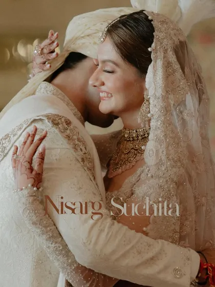 The embrace that says it all. This close-up of Suchita and Nisarg hugging after their ceremony is full of love, relief, and pure joy. It’s these small, intimate gestures that tell the biggest stories.