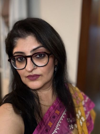 Dressing up for festive moments is about feeling connected and confident. This look, featuring a beautiful printed saree, is a perfect example of 'Enclothed Cognition' where what you wear truly boosts how you feel.