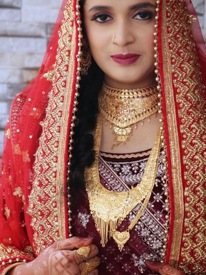 A confident and radiant Muslim bride. The makeup is designed to be both traditional and glamorous, ensuring she looks and feels her best on her wedding day.