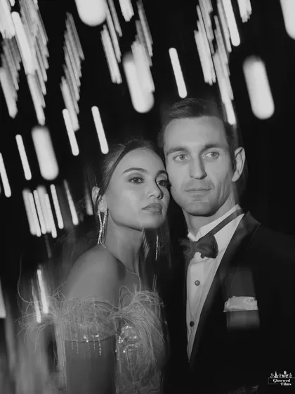 We believe in creating artful, stylish portraits that reflect your personality. This black and white shot of Anuradha and Thomas uses creative lighting to craft a modern, editorial style photograph that feels both intimate and glamorous.