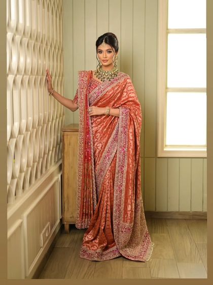 Timeless Sarees: Kanjeevaram, Banarasi & More photo 8