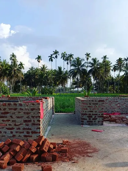 A pile of bricks ready for the next wall. This simple material, when combined with traditional knowledge and skilled labor, can create extraordinary spaces.
