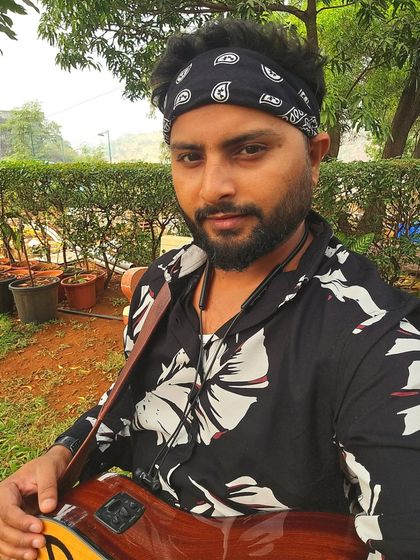 Behind the Music photo 7