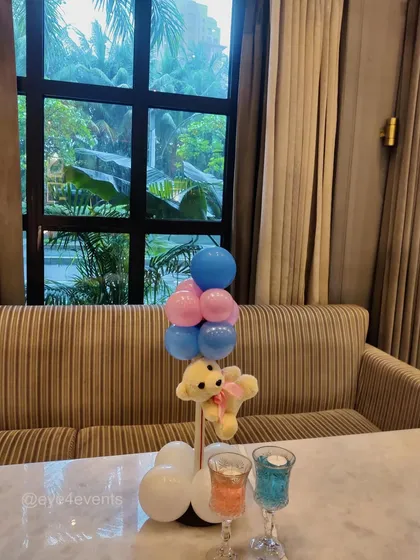 A close-up of our floating teddy bear centerpiece. These small arrangements add a touch of charm and thematic consistency to every corner of your event space, ensuring every detail is thoughtfully considered.