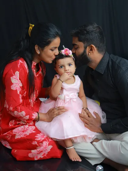 While the focus is on the baby, the love that surrounds them is just as important. I always encourage parents to join in for a few shots to capture the tender, unscripted moments of connection that define your family's story.