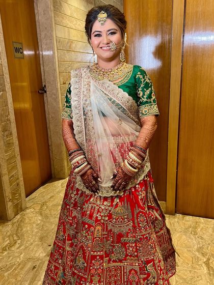 Classic Red & Pink Bridal Looks photo 54