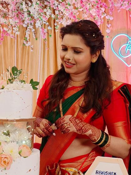 A happy moment from my engagement day with the cake I proudly baked myself. It was a dream come true to create my own celebration cake.