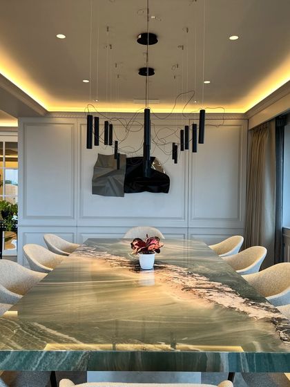 The full view of the dining room, a testament to a great collaboration between artist and designer.