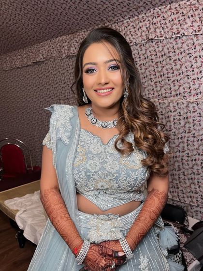 Modern Pastel & White Bridal Looks photo 61