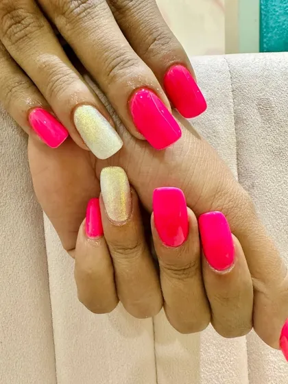 Fuchsia pink nails for a concert. I love this vibrant color, with a pop of gold chrome on the accent nail to complete the look.