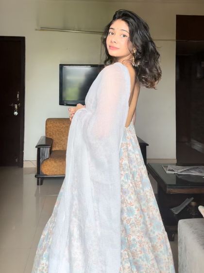 This is what I call a "Maa-verified" outfit. This beautiful printed Anarkali is elegant, comfortable, and perfect for any family function.