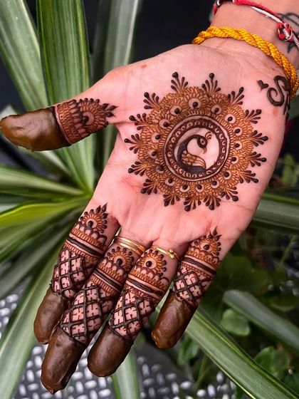Sonu - Special Occasion Mehndi Modern & Minimalist Styles photo 26
