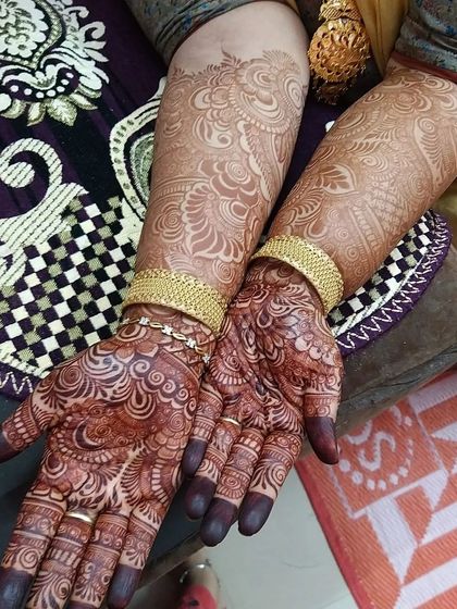 A duplicate of 69, showing the rich palm stain.